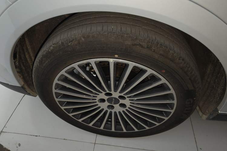 Used JETOUR X70L 2026 Model—2.0TD Automatic Flagship, 7-seater
