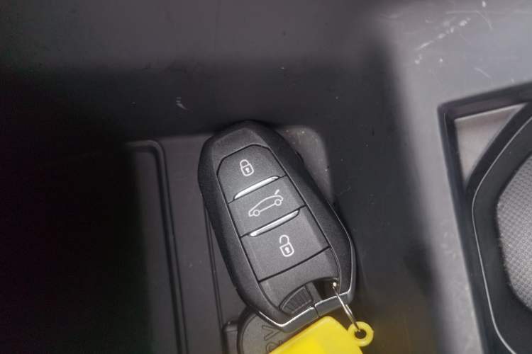 Used Peugeot 408X 2023 Gravity Edition
