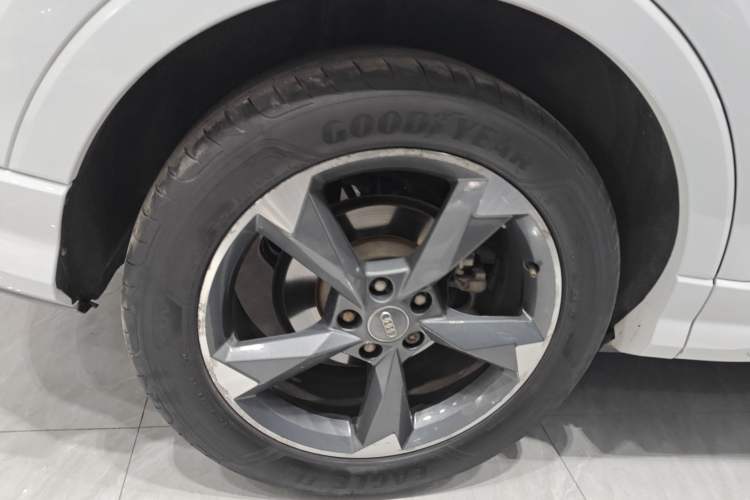 Used Audi Q3 2019 35 TFSI Fashion Dynamic Model