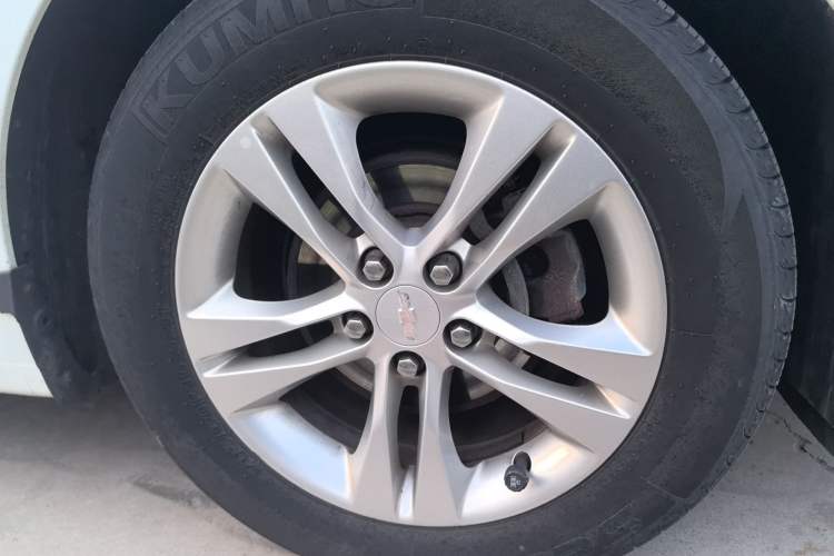 Used Chevrolet Cruze 2015 1.5L Classic SE MT