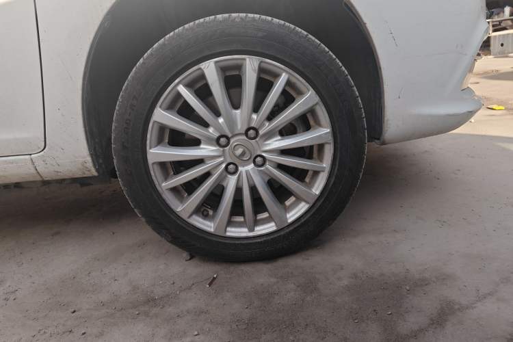 Used Great Wall C30 New Energy 2018 EV Upgraded Enjoyment Model Right Front Wheel Hub