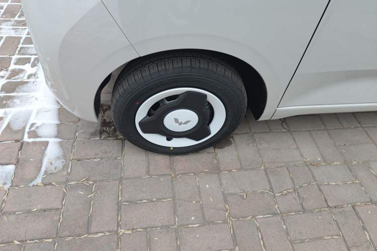 Used Wuling Hongguang MINIEV 2024 3rd Generation 215km Youth Edition
