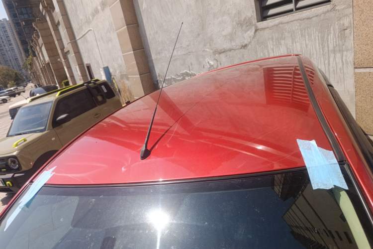 Used Venucia R50 2015 1.6L Automatic Fashion Edition