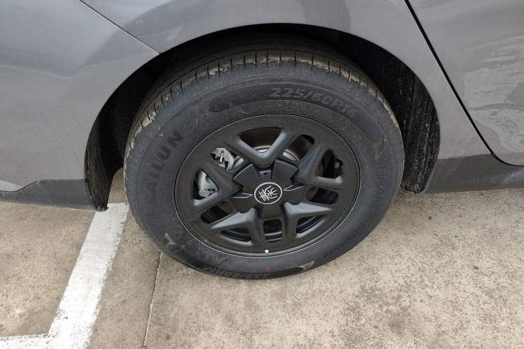 Used BYD Qin PLUS 2025 DM-i Smart Drive 55KM Leading Model
