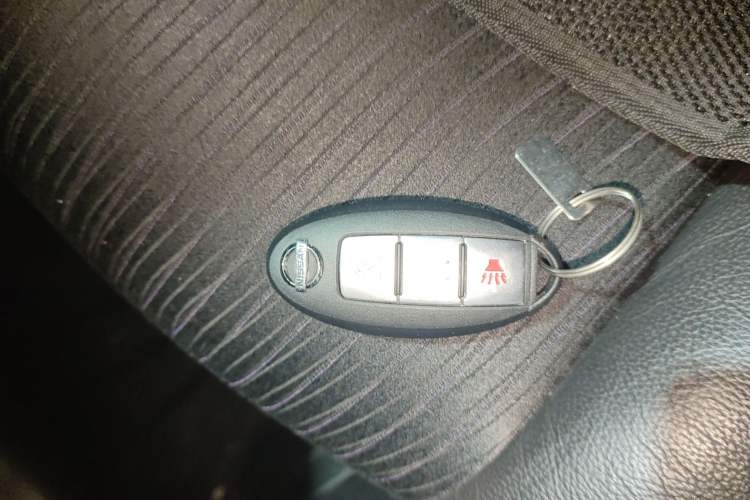 Used Nissan Tiida 2011 1.6L CVT Smart Version