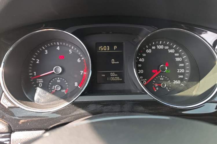 Used Volkswagen Sagitar 2017 230TSI Automatic Comfort Version Instrument Cluster