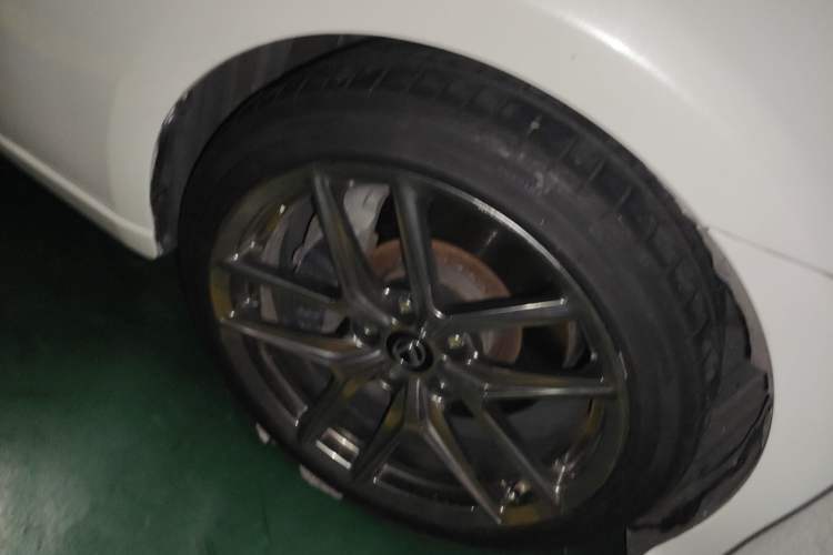 Used Lexus IS 2015 200T Leading Edition