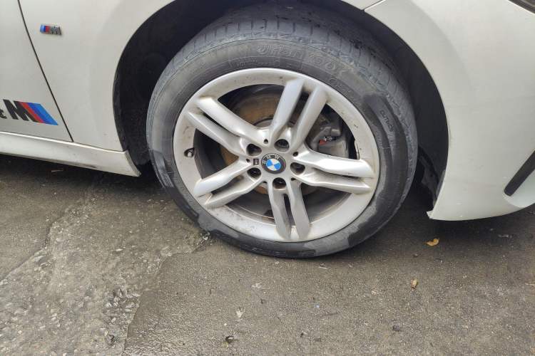 Used BMW 1 Series 2022 120i M Sport Night Edition Right Front Wheel Hub