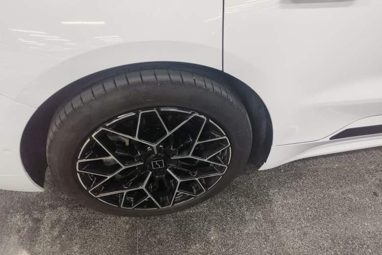 Used Zeekr 001 2024 WE Edition 95 kWh All-Wheel Drive Exterior 5