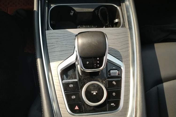 Used Chery Tiggo 8 PRO 2022 290T Two-Wheel Drive Sky Dome Edition 5 Seats Gear Lever