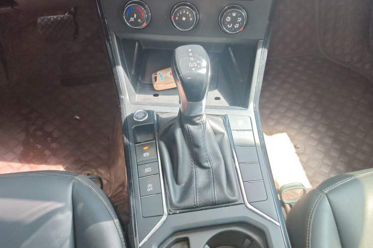 Used Volkswagen Passat 2020 Revised Version 280TSI Business Edition China VI Standard
