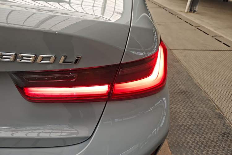 Used BMW 3 Series 2025 330Li M Sport Shadowline Package
