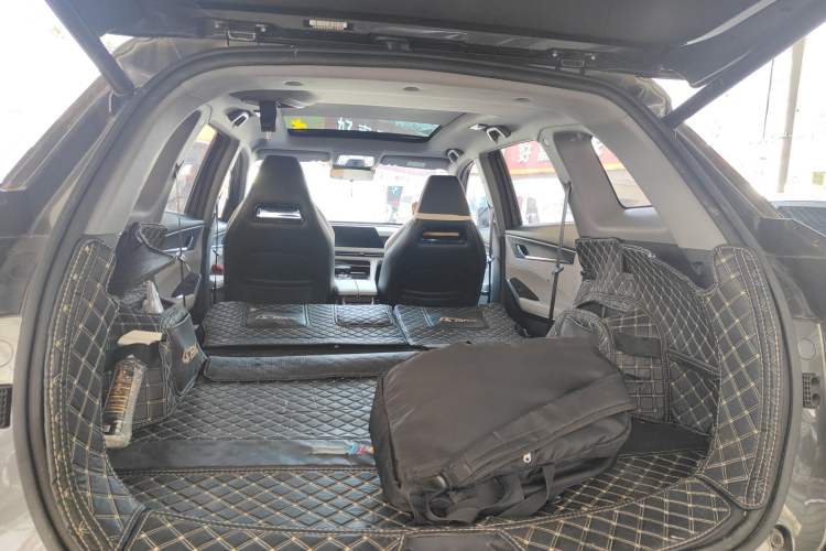 Used Changan CS75 PLUS 2023 3rd Generation 1.5T Automatic Prestige Model
