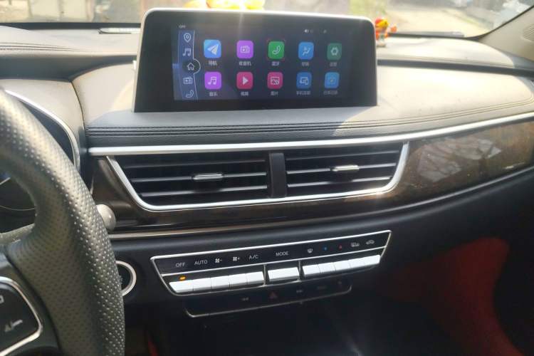 Used Dongfeng Fengon 580 2018 Revised Version 1.5T Manual Luxury Edition Audio And AC Panel