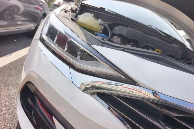 Used Hyundai Lafesta 2019 280TGDi Sport Edition China V Standard Right Front Headlight