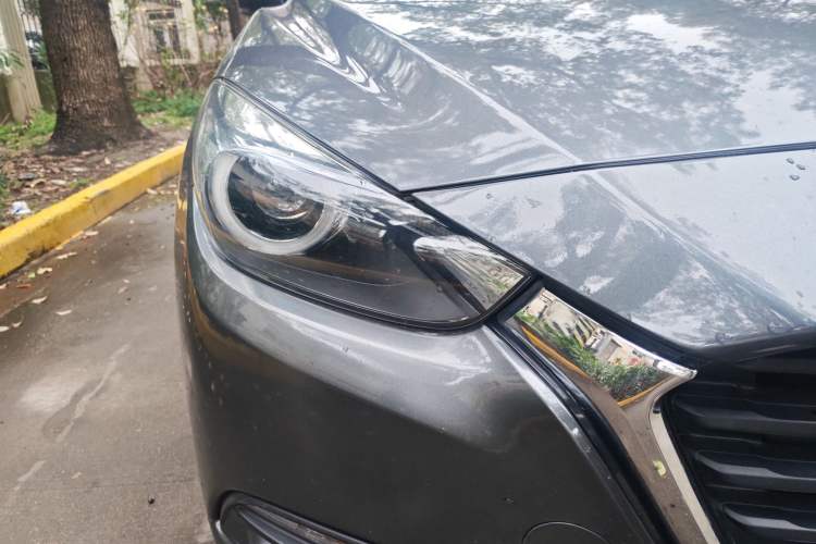 Used Mazda Mazda 3 Axela 2017 Sedan 1.5L Automatic Luxury Model Emission Standard China V