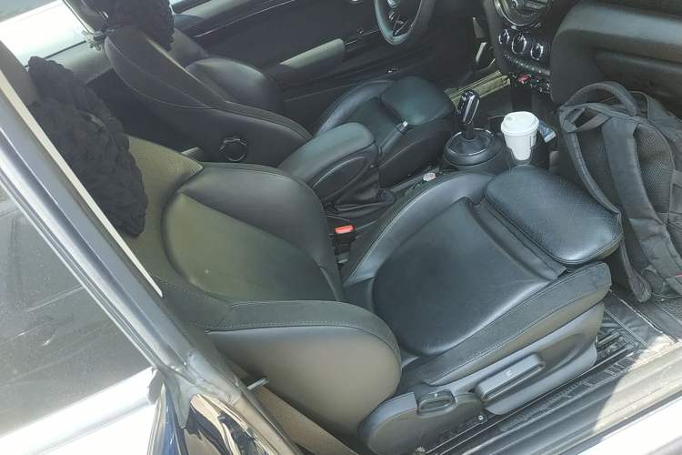 Used MINI MINI 2018 1.5T COOPER Artist