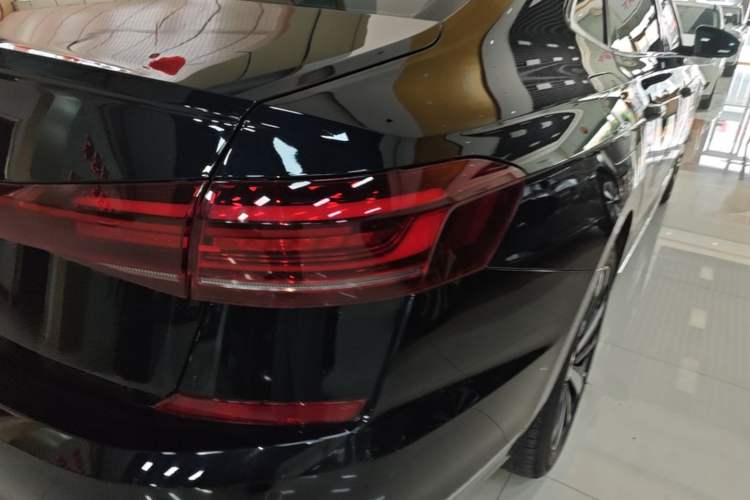 Used Volkswagen Passat 2025 Outstanding Model 330TSI Elite Edition Right Rear Taillight