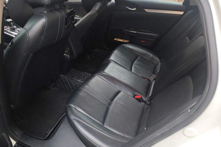 Used Honda Civic 2016 220TURBO CVT Prestige Edition
