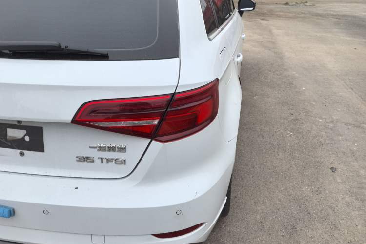 Used Audi A3 2018 30th Anniversary Edition Sportback 35 TFSI Fashion Model
