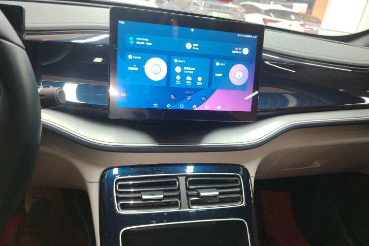 Used BYD Qin PLUS 2023 Champion Edition EV 420KM Superior Model Audio And AC Panel