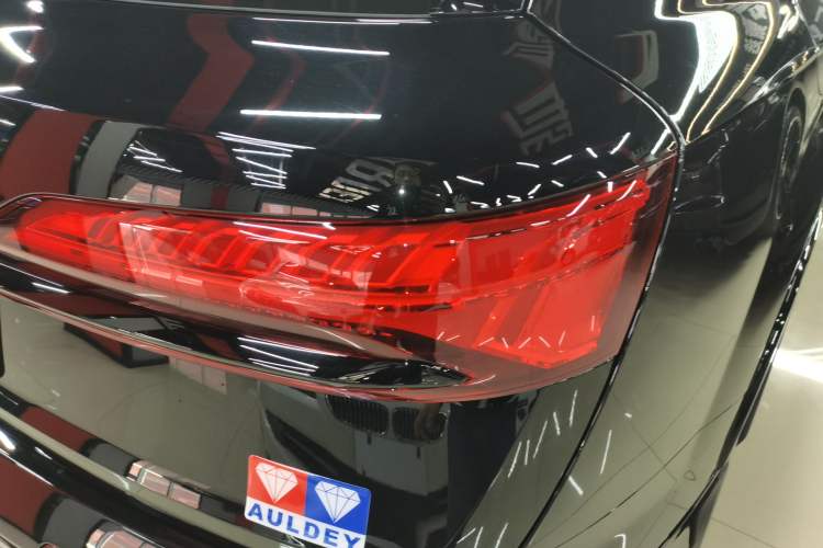 Used Audi Q7 2025 45 TFSI quattro S line Black Warrior Edition
