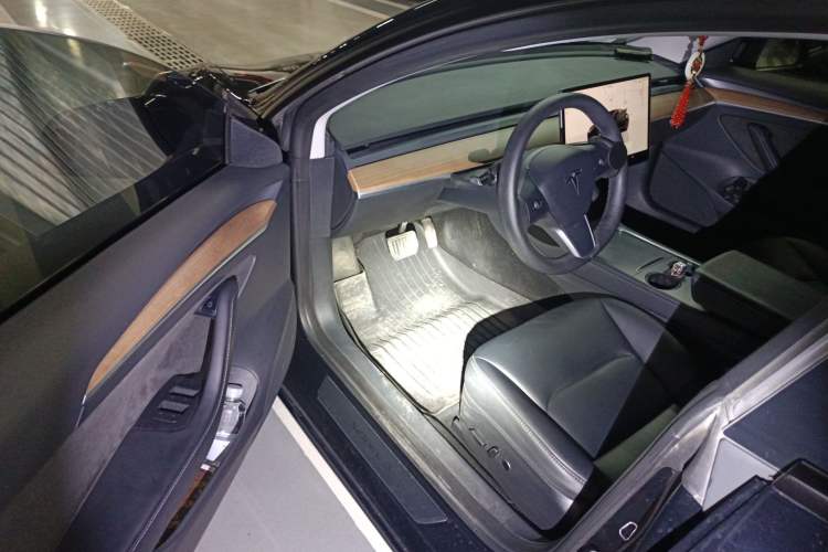 Used Tesla Model 3 2022 Rear-Wheel-Drive Version