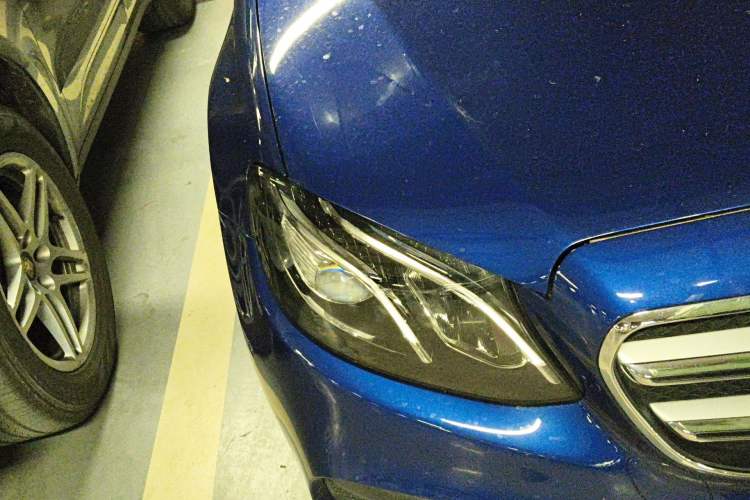 Used Mercedes-Benz E-Class 2018 E 300 L Sport Luxury Edition Right Front Headlight