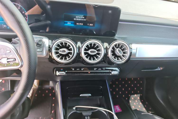 Used Mercedes-Benz GLB 2021 GLB 200 Fashion Model Audio And AC Panel