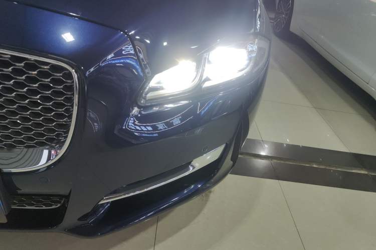 Used Jaguar XJ 2018 XJL 3.0 SC Two-Wheel-Drive Elegant Business Edition
