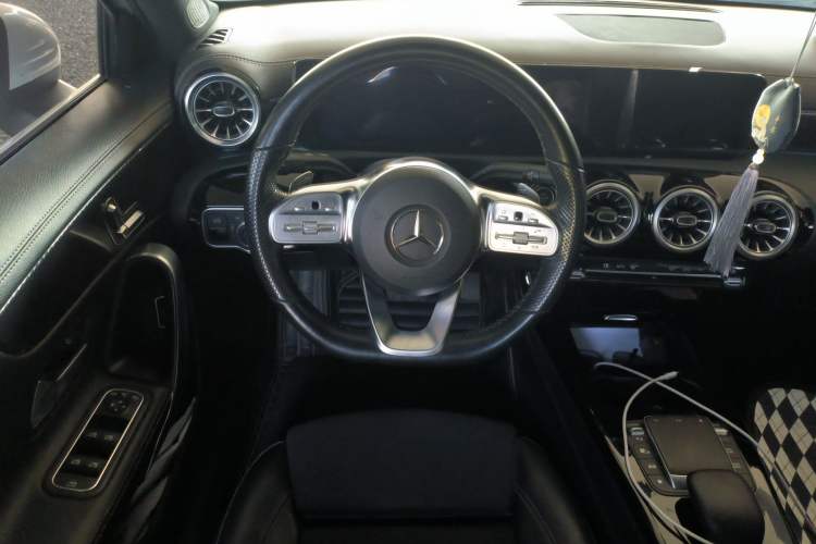 Used Mercedes-Benz A-Class 2022 A 200 L Sport Sedan Fashion Model
