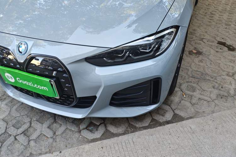 Used BMW i4 2022 eDrive40
