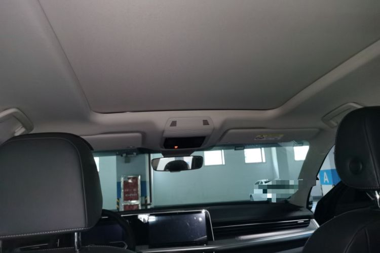 Used Volkswagen Tavendor 2024 330TSI Luxury Touring Edition