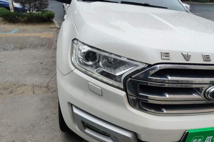 Used Ford Everest 2016 2.0T Gasoline Automatic 4x4 Flagship Edition
