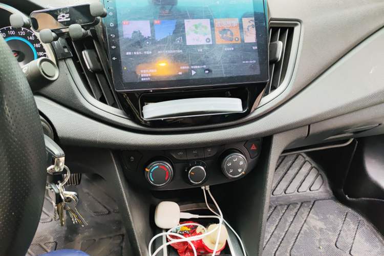 Used Chevrolet Cavalier 2018 320 Manual Enjoyment Edition Audio And AC Panel