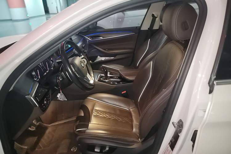 Used BMW 5 Series 2018 Facelifted 530Li Luxury Edition Premium Package Left Front Seat