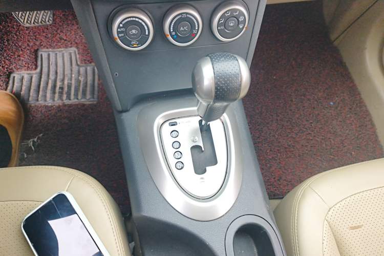 Used Nissan Qashqai 2012 2.0 XV LE CVT 2WD Gear Lever