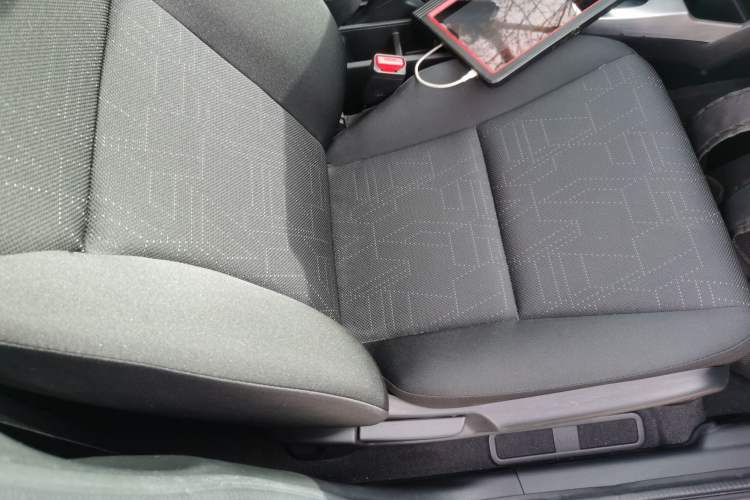 Used Honda Fit 2016 1.5L LXS CVT Comfort Sunroof Version
