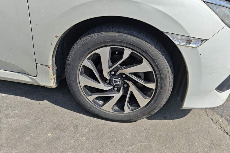 Used Honda Civic 2016 220TURBO CVT Luxury Edition
