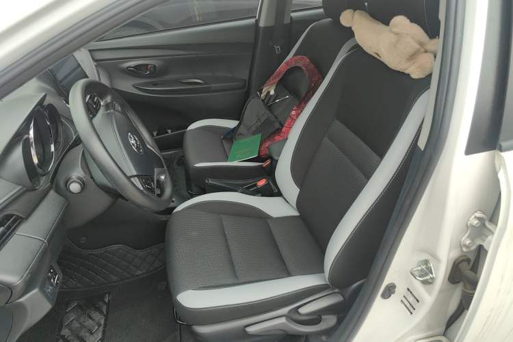 Used Toyota YARiS L Zhi Xuan 2022 X-Trail 1.5L CVT Leading PLUS Edition
