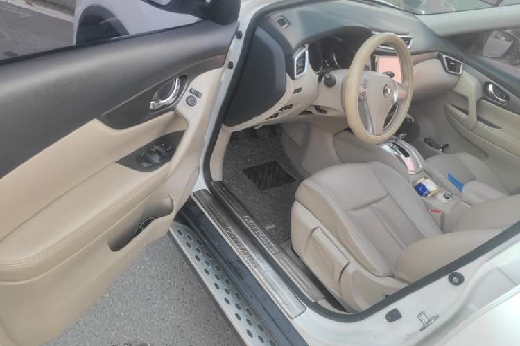 Used Nissan X-Trail 2014 2.0L CVT Comfort Edition 2WD