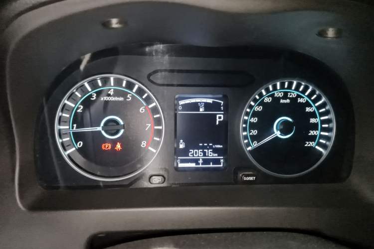 Used FORTHING Joyear XV 2016 1.6L CVT Luxury Model