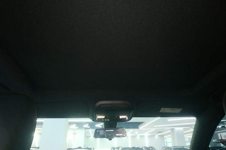 Used Cadillac XT4 2018 28T Two-Wheel Drive Tech Version
