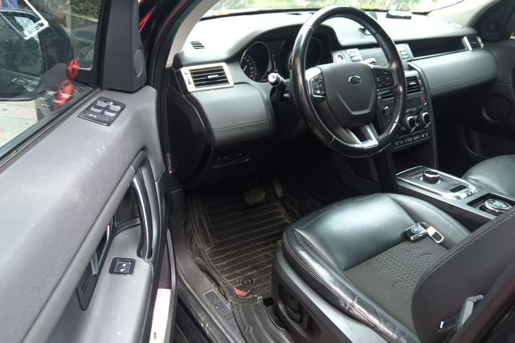 Used Land Rover Discovery Sport 2019 240 PS PURE Edition China V Standard