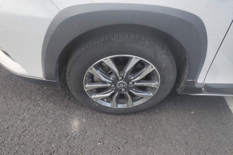 Used Toyota YARiS L Zhi Xuan 2022 X-Trail 1.5L CVT Leading PLUS Edition
