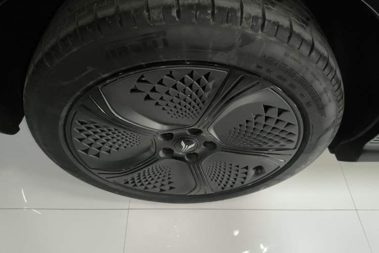 Used VOYAH COURAGE 2024 Four-Wheel Drive Global Edition