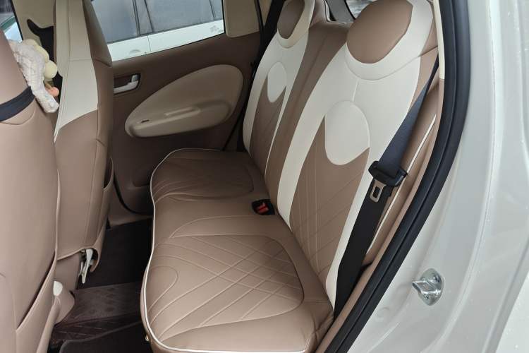 Used Wuling Hongguang MINIEV 2025 Four-Door Version Advanced Edition Left Rear Seat