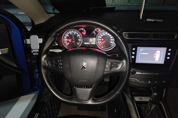 Used Peugeot 408 2019 230THP Automatic Luxury Edition China V Standard Steering Wheel
