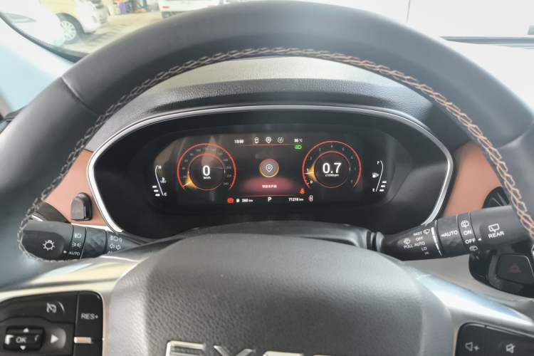 Used EXEED Lingyun 2019 1.6T Two-Wheel Drive Diamond Edition
