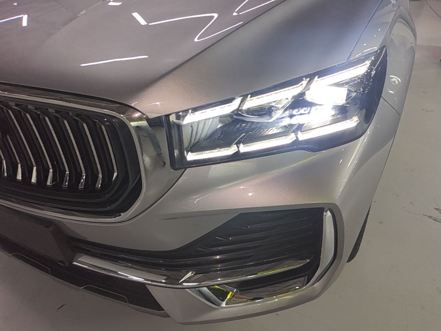 Geely Auto Monjaro L 2021 2.0TD DCT EVO Two-Wheel Drive Prestige Version — снимка 8